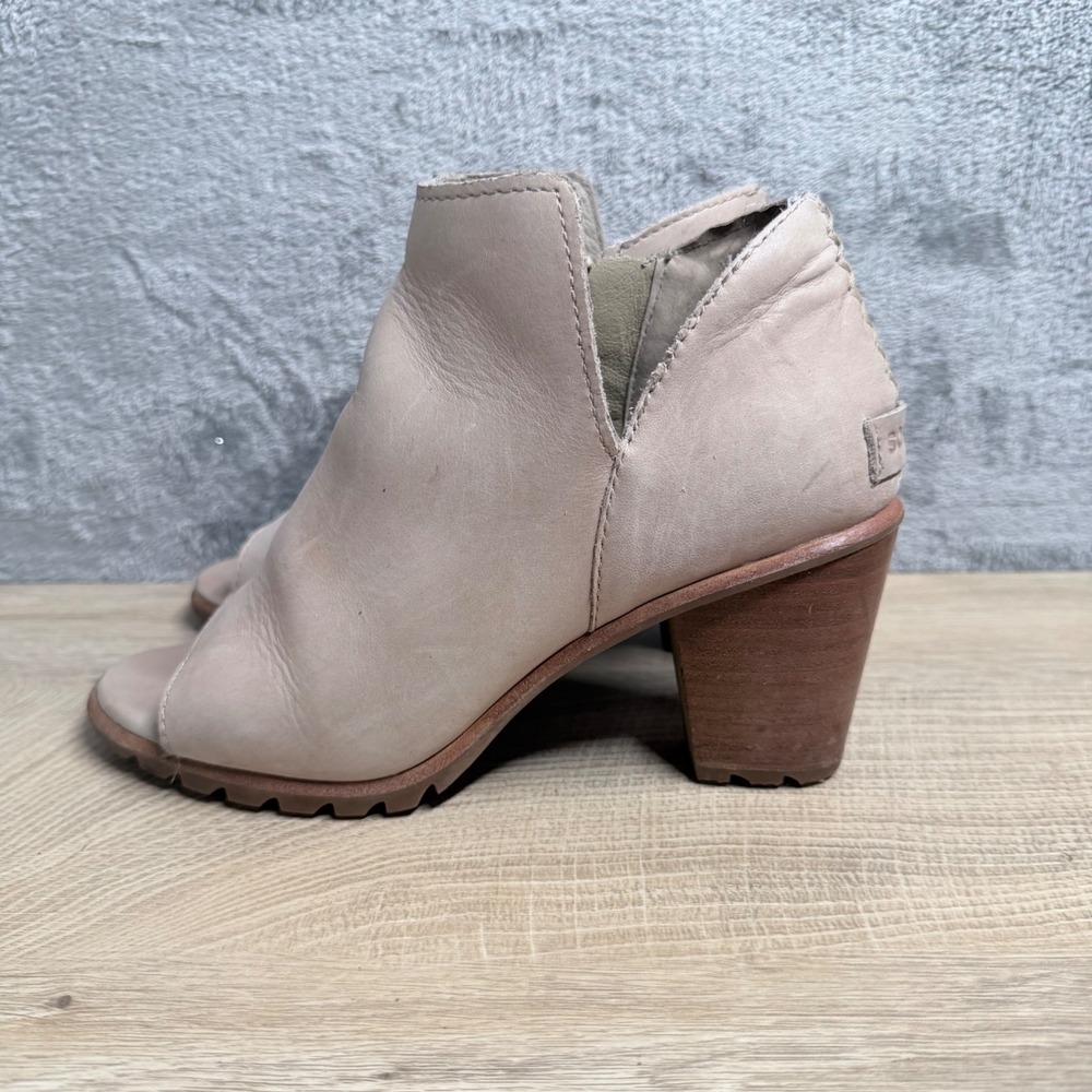 Sorel Lolla Peep Toe Bootie Womens 7 Beige Leather Stacked Heel Side Zip Shoes - Picture 2 of 12